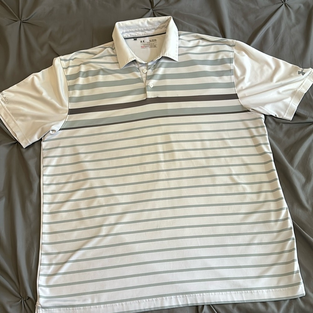 Underarmour men’s XL golf polo.